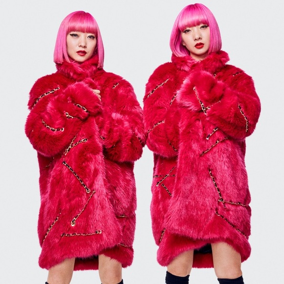 MOSCHINO x H&M exclusive PINK FAUX FUR COAT - Picture 6 of 6